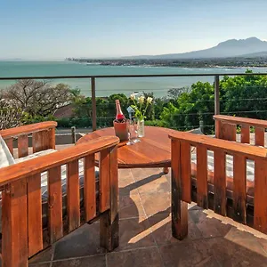 18 On Kloof Bed & Breakfast Gordonsbaai
