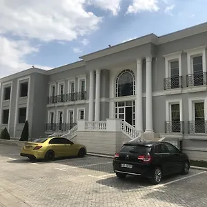 Jurgen Resort Tirana